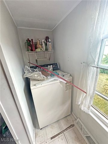 302 Filmore Street, New Cumberland, WV 26047