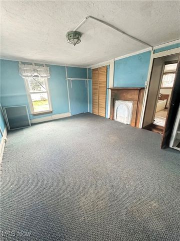 302 Filmore Street, New Cumberland, WV 26047