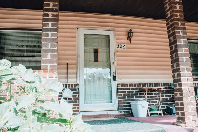 302 Filmore Street, New Cumberland, WV 26047