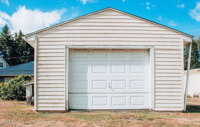 302 Filmore Street, New Cumberland, WV 26047