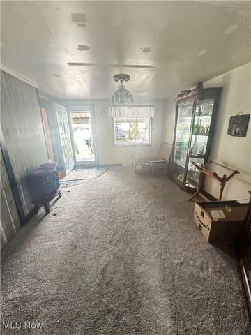 302 Filmore Street, New Cumberland, WV 26047