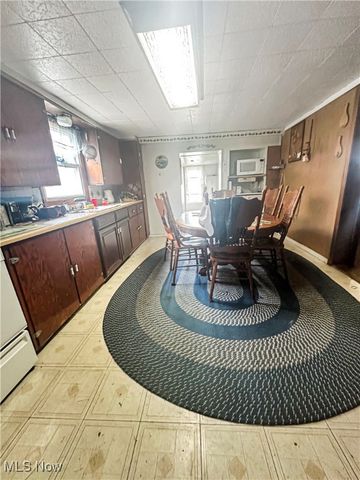 302 Filmore Street, New Cumberland, WV 26047