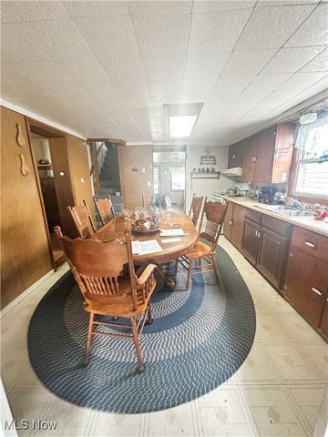 302 Filmore Street, New Cumberland, WV 26047