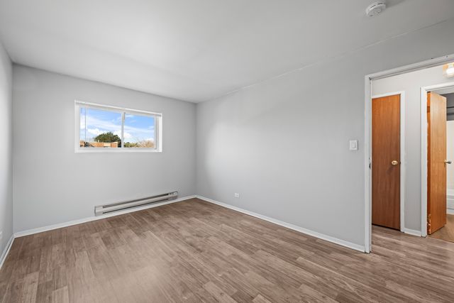 1324 N Geneva Drive 3B, Palatine, IL 60074