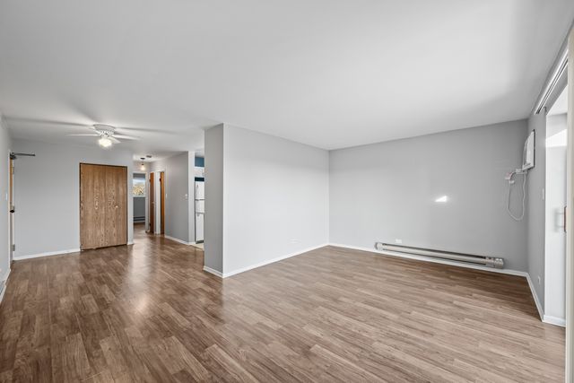 1324 N Geneva Drive 3B, Palatine, IL 60074