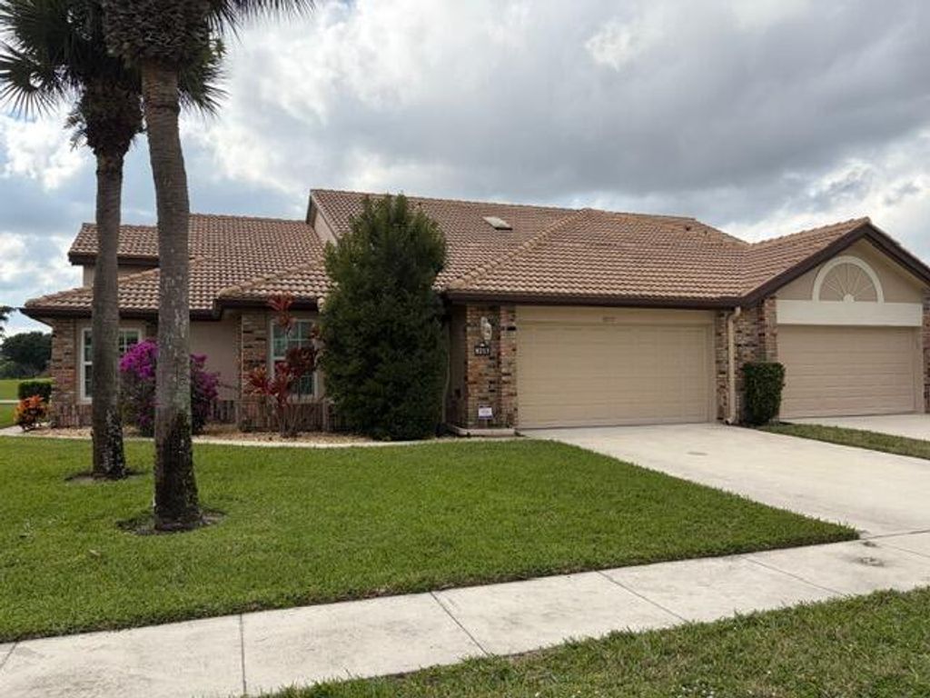 8213 Cassia Drive, Boynton Beach, FL 33472