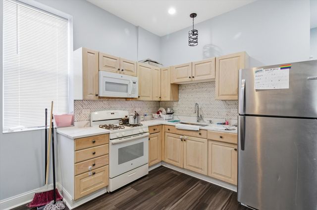 3858 W ohio Street, Chicago, IL 60624