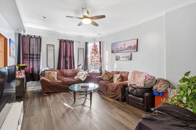 3858 W ohio Street, Chicago, IL 60624