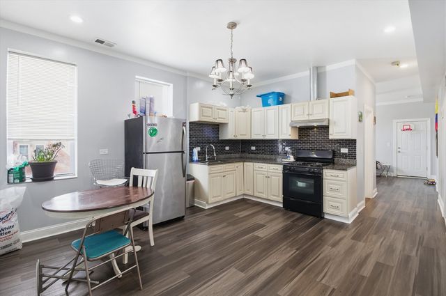 3858 W ohio Street, Chicago, IL 60624