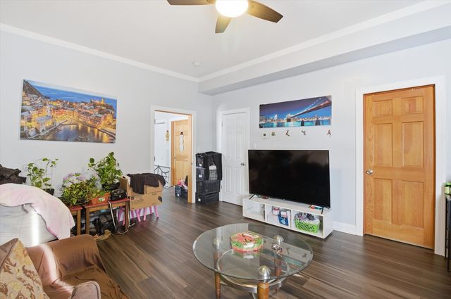 3858 W ohio Street, Chicago, IL 60624