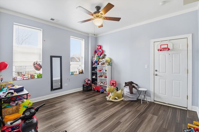 3858 W ohio Street, Chicago, IL 60624