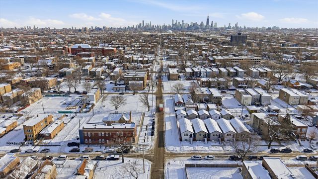 3858 W ohio Street, Chicago, IL 60624