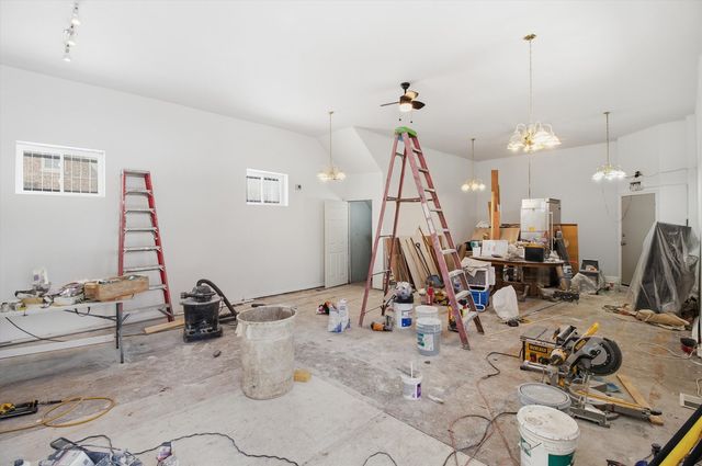 3858 W ohio Street, Chicago, IL 60624