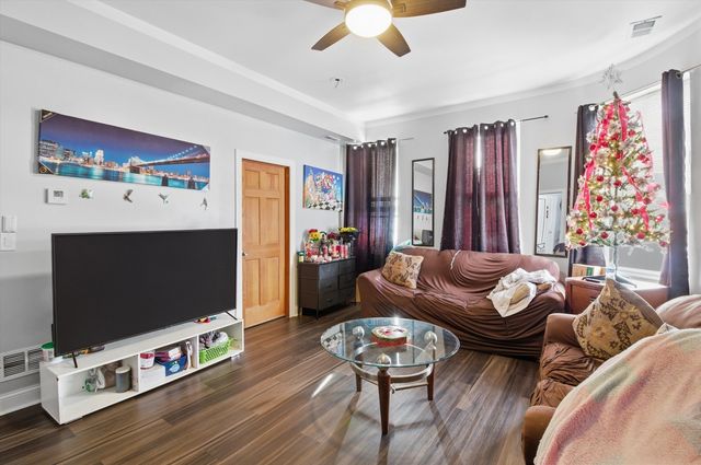 3858 W ohio Street, Chicago, IL 60624