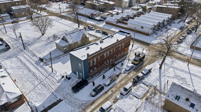 3858 W ohio Street, Chicago, IL 60624