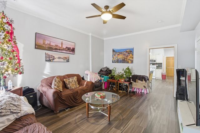 3858 W ohio Street, Chicago, IL 60624