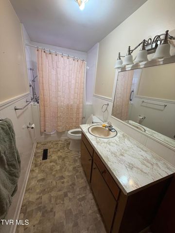 45 Holbrook Drive, Castlewood, VA 24224