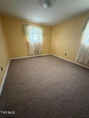 45 Holbrook Drive, Castlewood, VA 24224