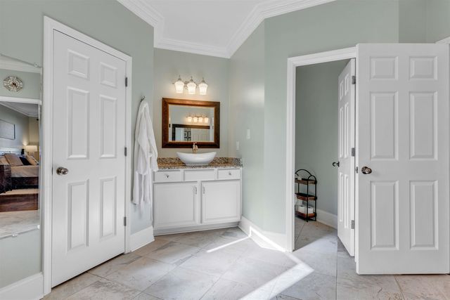 10489 FIREWEEK LN, Collierville, TN 38017