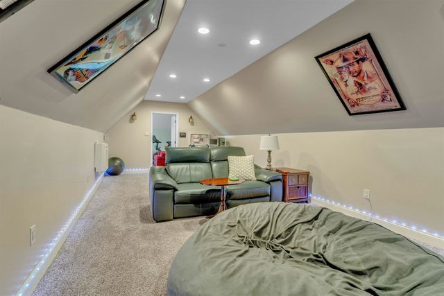 10489 FIREWEEK LN, Collierville, TN 38017