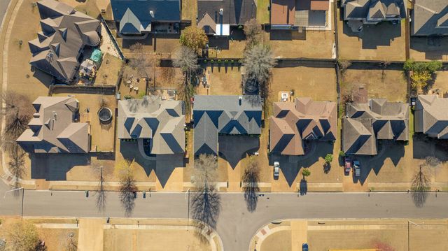 10489 FIREWEEK LN, Collierville, TN 38017