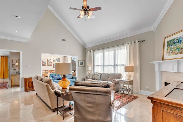 10489 FIREWEEK LN, Collierville, TN 38017