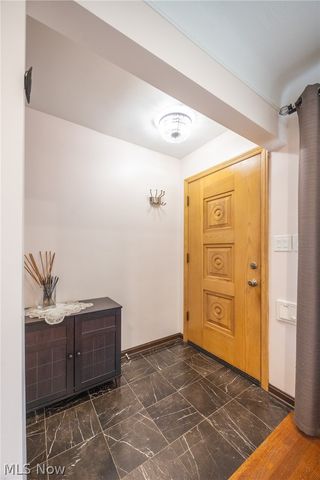 6450 Manchester Road, Parma, OH 44129