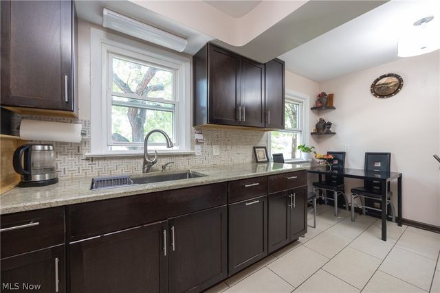 6450 Manchester Road, Parma, OH 44129