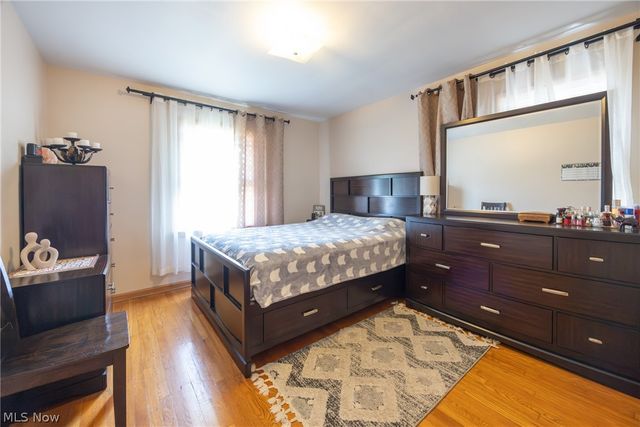 6450 Manchester Road, Parma, OH 44129