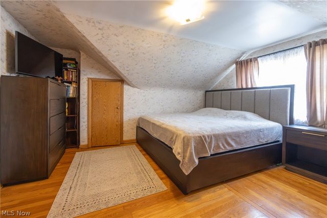 6450 Manchester Road, Parma, OH 44129