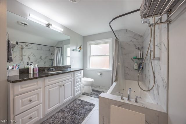 6450 Manchester Road, Parma, OH 44129