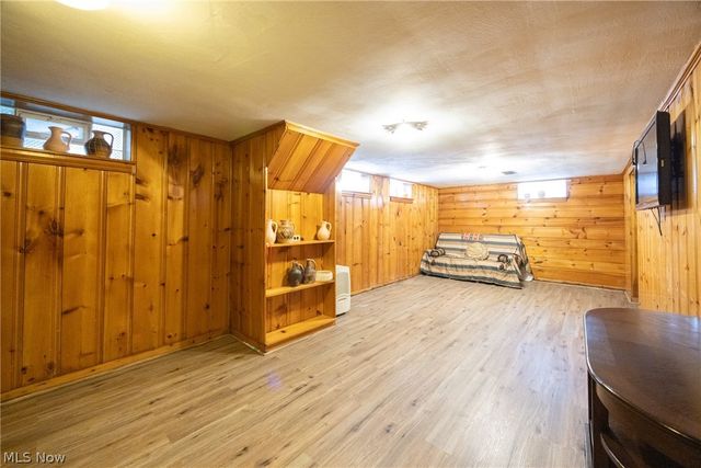 6450 Manchester Road, Parma, OH 44129