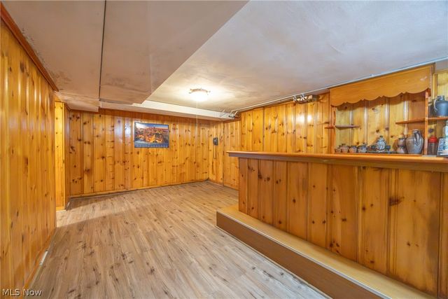 6450 Manchester Road, Parma, OH 44129