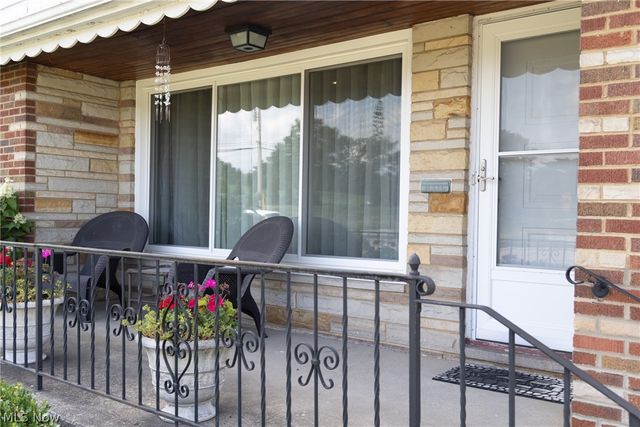 6450 Manchester Road, Parma, OH 44129