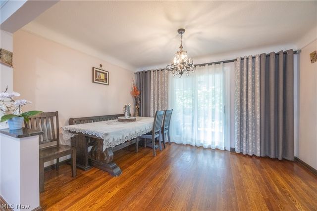 6450 Manchester Road, Parma, OH 44129