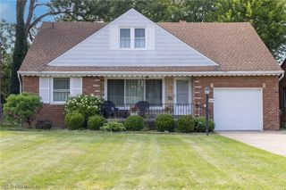 6450 Manchester Road, Parma, OH 44129