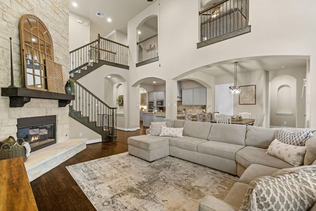 429 Holly Forest Drive, Conroe, TX 77384