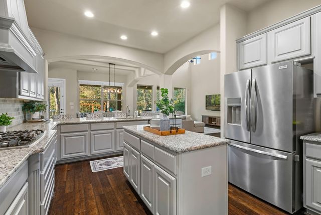 429 Holly Forest Drive, Conroe, TX 77384