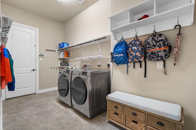 429 Holly Forest Drive, Conroe, TX 77384