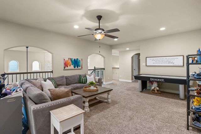 429 Holly Forest Drive, Conroe, TX 77384