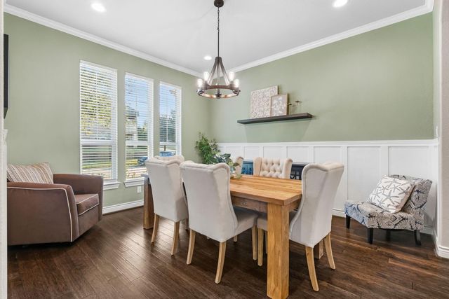 429 Holly Forest Drive, Conroe, TX 77384