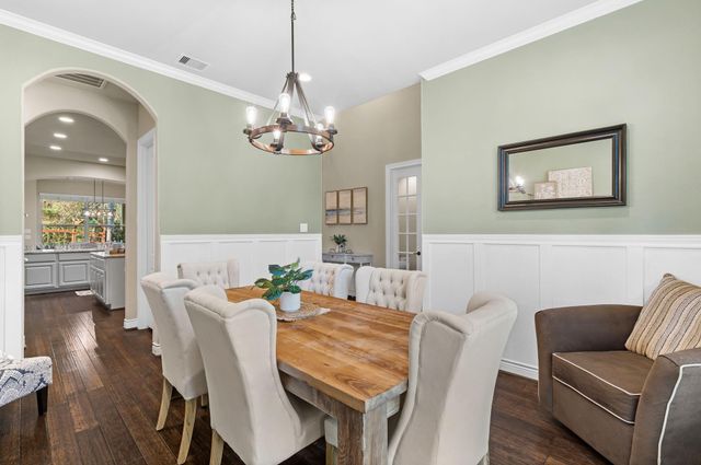 429 Holly Forest Drive, Conroe, TX 77384