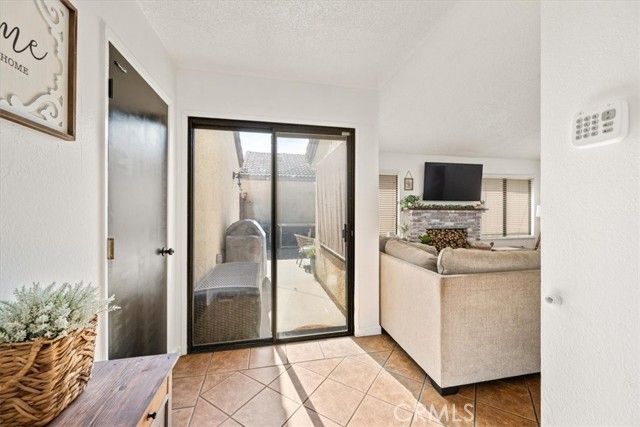 2217 Chestnut, Santa Maria, CA 93458