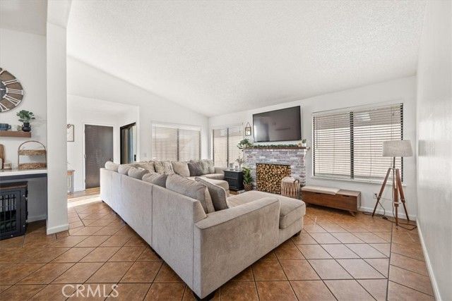 2217 Chestnut, Santa Maria, CA 93458