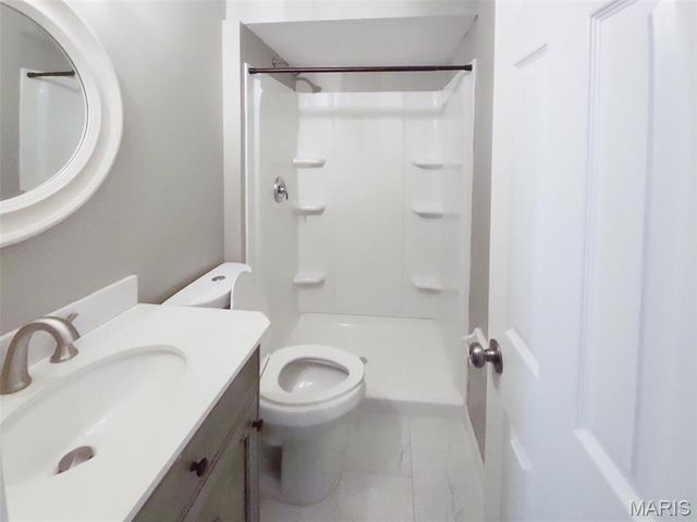 3660 Parc Chateau Lane, St Louis, MO 63033