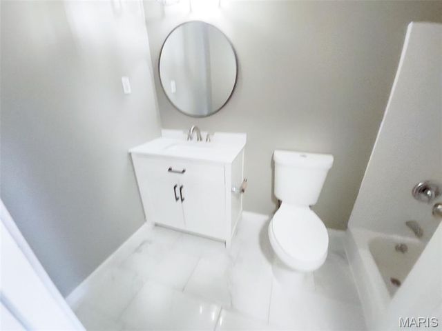 3660 Parc Chateau Lane, St Louis, MO 63033