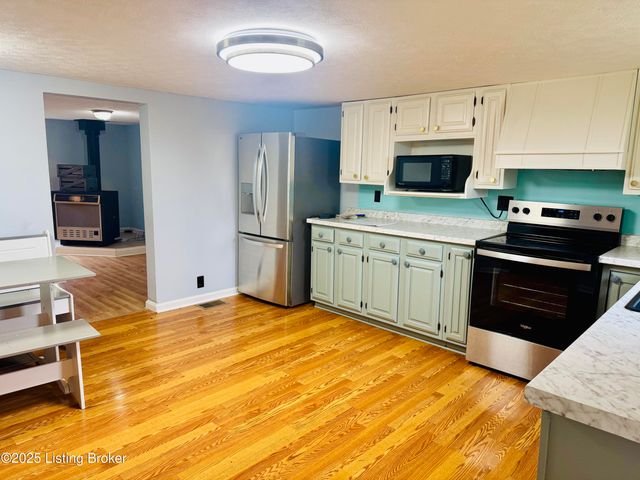 9883 S Hwy 333, Vine Grove, KY 40175