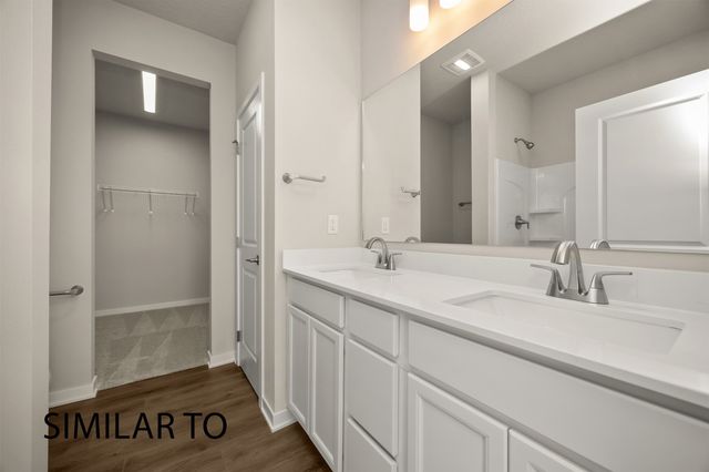 711 NE Doe Pointe Drive, Ankeny, IA 50021