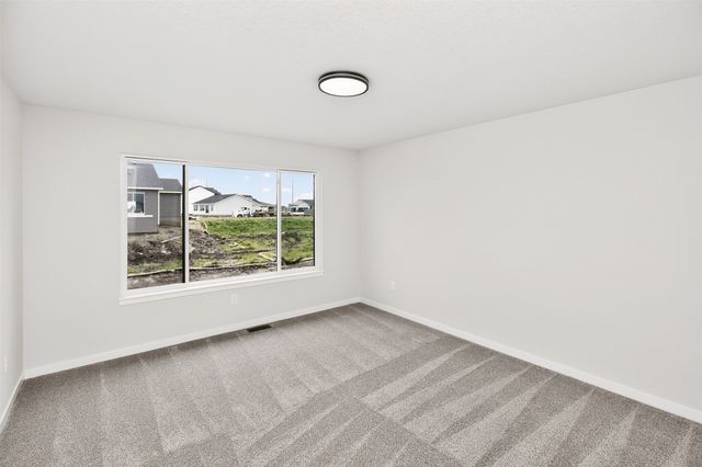 711 NE Doe Pointe Drive, Ankeny, IA 50021