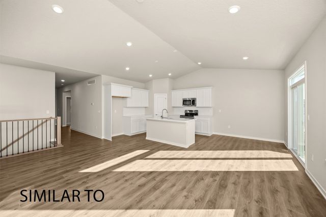 711 NE Doe Pointe Drive, Ankeny, IA 50021